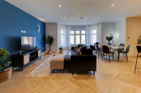 2 BED Apartment To rent - Photo 2