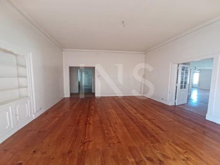 Apartamento T8 em Lisboa - Photo 2
