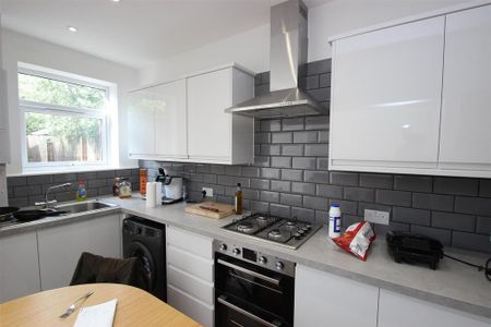 4 bedroom house to rent - Photo 5