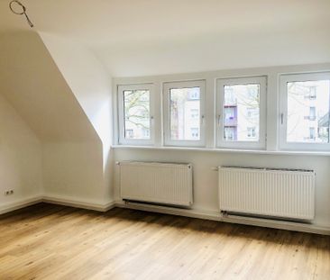 Sanierte Dachgeschosswohnung direkt in der Innenstadt - Photo 1