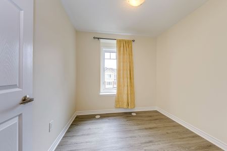 For Lease - 67 Metro Crescent, Brampton, Ontario - Photo 2