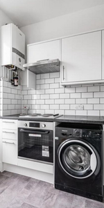 1 bedroom in a flat share to rent - Photo 3