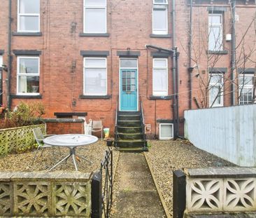 2 bedroom semi-detached house to rent - Photo 1