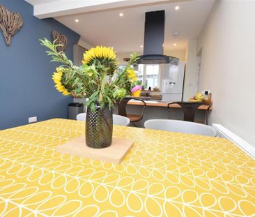 4 bedroom semi-detached house to rent - Photo 1