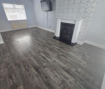 1 Cumber Gardens, Drumaness, Ballynahinch, BT24 8RN - Photo 2