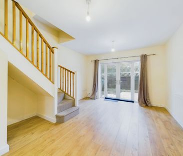 3 bed semi-detached house to rent in Avebury Avenue, Leicester, LE4 - Photo 2