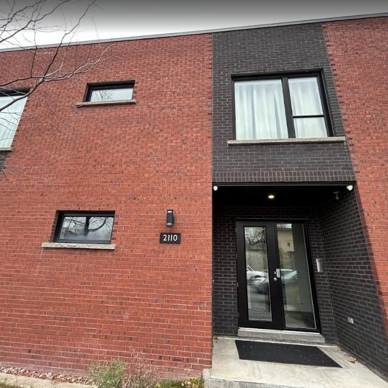 Grand 4 1/2 construction récente à Saint-Sulpice (Villeray) - Photo 1