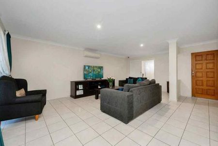 16 Gilby Court, Kirwan - Photo 2