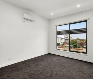 Brand New 2 Bedroom Townhouse - Photo 4