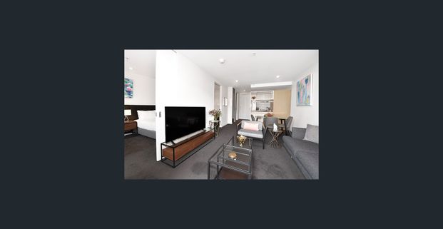 Level 23 City-View Apartment | Fully Furnished in 33M | Walk to RMIT & Melbourne Central - Photo 1