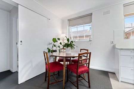 18/133-135 Riversdale Road, Hawthorn VIC 3122 - Apartment For Rent | Domain - Photo 4