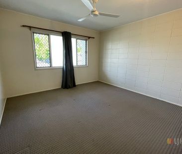 Convenient North Mackay Unit - Photo 4