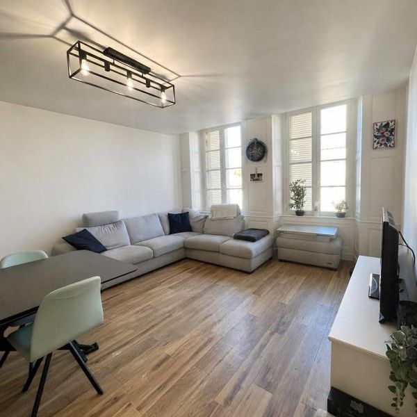 Location Appartement 4 pièces 80m² ST LEONARD DE NOBLAT 87400 - Photo 1