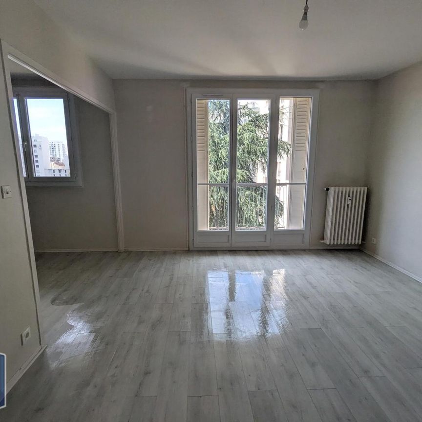 Location Appartement 4 pièces 64m² VILLEURBANNE 69100 - Photo 1
