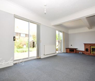 2 bedroom detached bungalow to rent - Photo 1