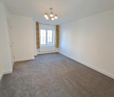 2 bedroom semi-detached house to rent - Photo 4