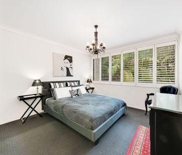 3 bedroom townhouse in the heart of Neutral Bay - Photo 2