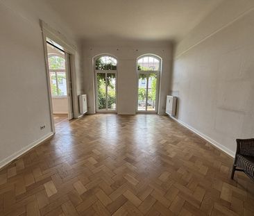 Stilvolle Altbauwohnung in attraktiver Stadtlage mit Wintergarten u... - Photo 4