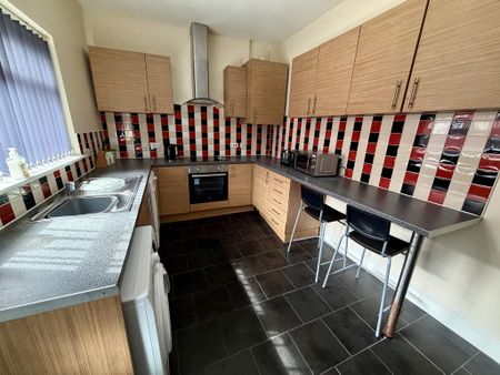 1 bedroom semi-detached house to rent - Photo 5