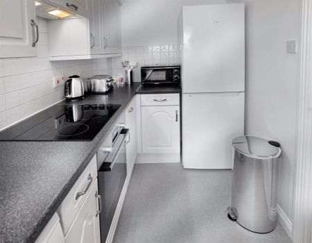 2 Bed, House - Photo 5