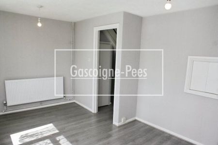 Goldsworth Park, Woking, GU21 - Photo 2