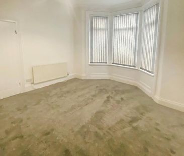 2 bedroom ground floor flat to rent - Photo 1