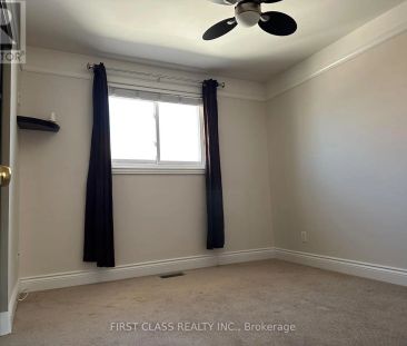 28 COLLINS CRESCENT - Photo 6