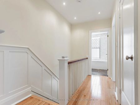 179 Castlefield Avenue - Photo 3