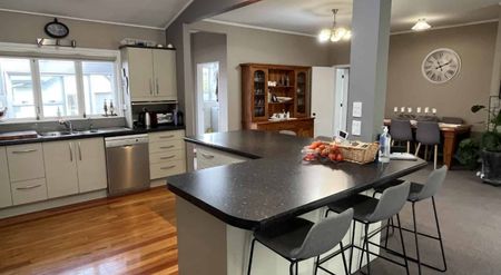 Rural retreat with room to roam - Photo 4