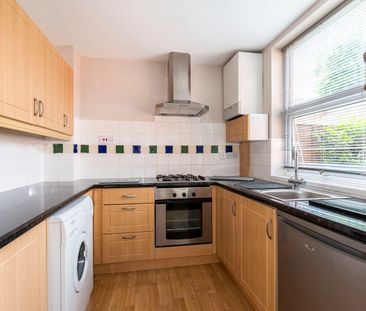 2 bedroom house to rent Eclipse Terrace, Upper Bath Street, Chelten... - Photo 4