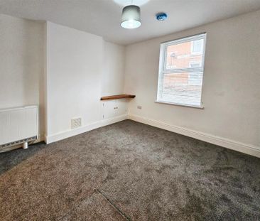 1 Bedroom Flat to Rent in Montague Street, Rushden, Northants, NN10 - Photo 5