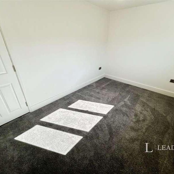 Manor Road, Folksworth, Peterborough, Cambridgeshire, PE7 - Photo 1