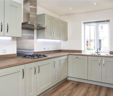 4 bedroom semi-detached house to rent - Photo 4