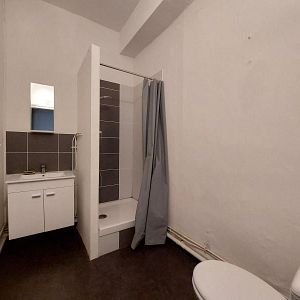 : Appartement 37.82 m² à SAINT ETIENNE - Photo 3