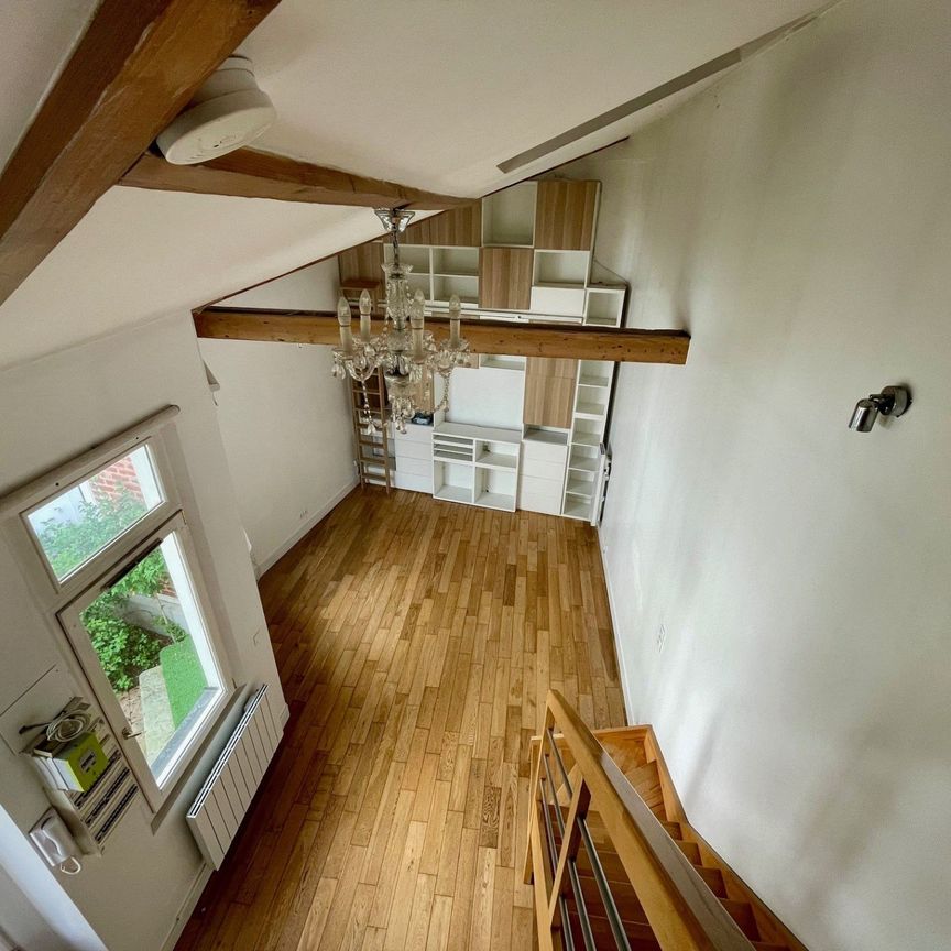 Location Maison Charenton-le-Pont 94220 Bois - Photo 1