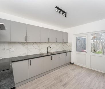 Studio to rent - Photo 6