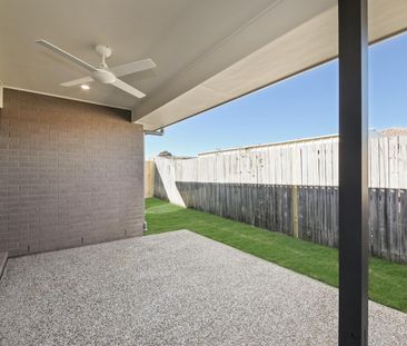Spacious 4 Bedroom Home in Morayfield - Photo 5