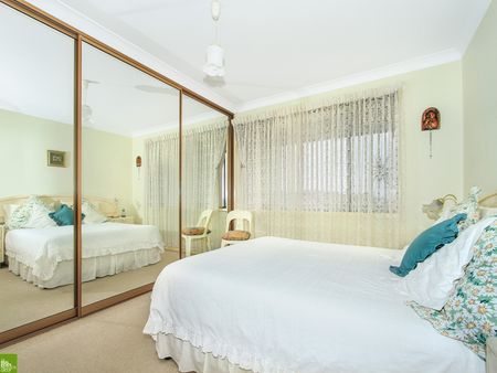 2/15 Katrina Street, WARRAWONG NSW 2502 - Photo 3