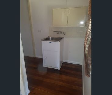 2 BEDROOM HOME IN WEST IPSWICH - Photo 5