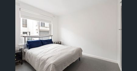 Spacious Ground Floor Living Moments from Chapel Street - Photo 2