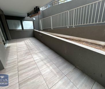 Location Appartement 2 pièces 41m² ST LAURENT DU VAR 06700 - Photo 5