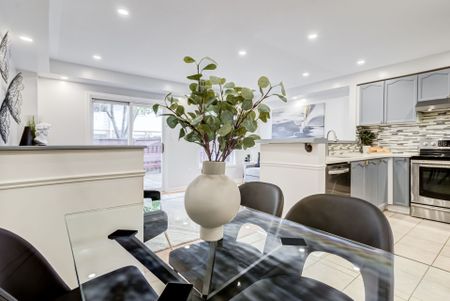 For Lease - 4398 Fairview Street, Burlington, Ontario - Photo 4