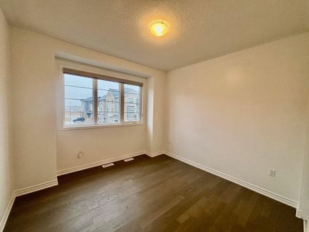 For Lease - 45 Ennerdale Street, Barrie, Ontario - Photo 5