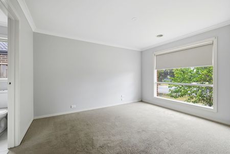 4 bedroom family home - Photo 4