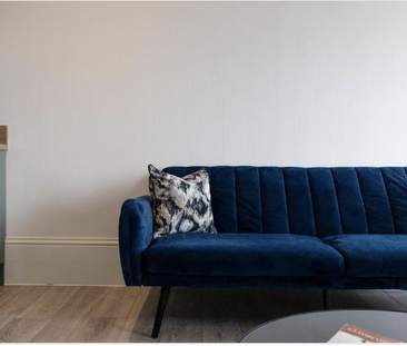 2 bedroom flat to rent - Photo 2