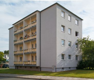 Modernisierte 3-Zimmer-Wohnung mit Balkon und Dusche im Bad - Foto 4