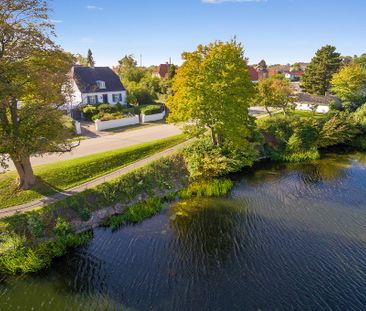 Smuk palæejendom direkte ved Emdrup Sø - Photo 1