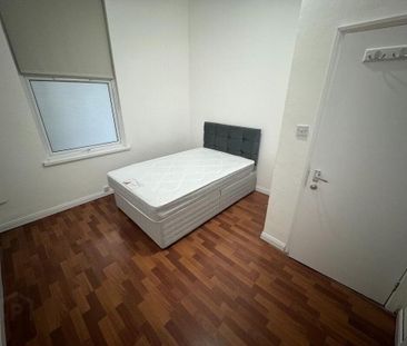 Apartment 1 32 North Parade, Belfast, BT7 2GG - Photo 3