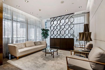 801 85 The Donway W - Photo 2