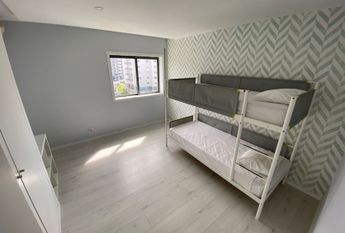 4 bedroom flat - central location (Belgian Tavern Area)